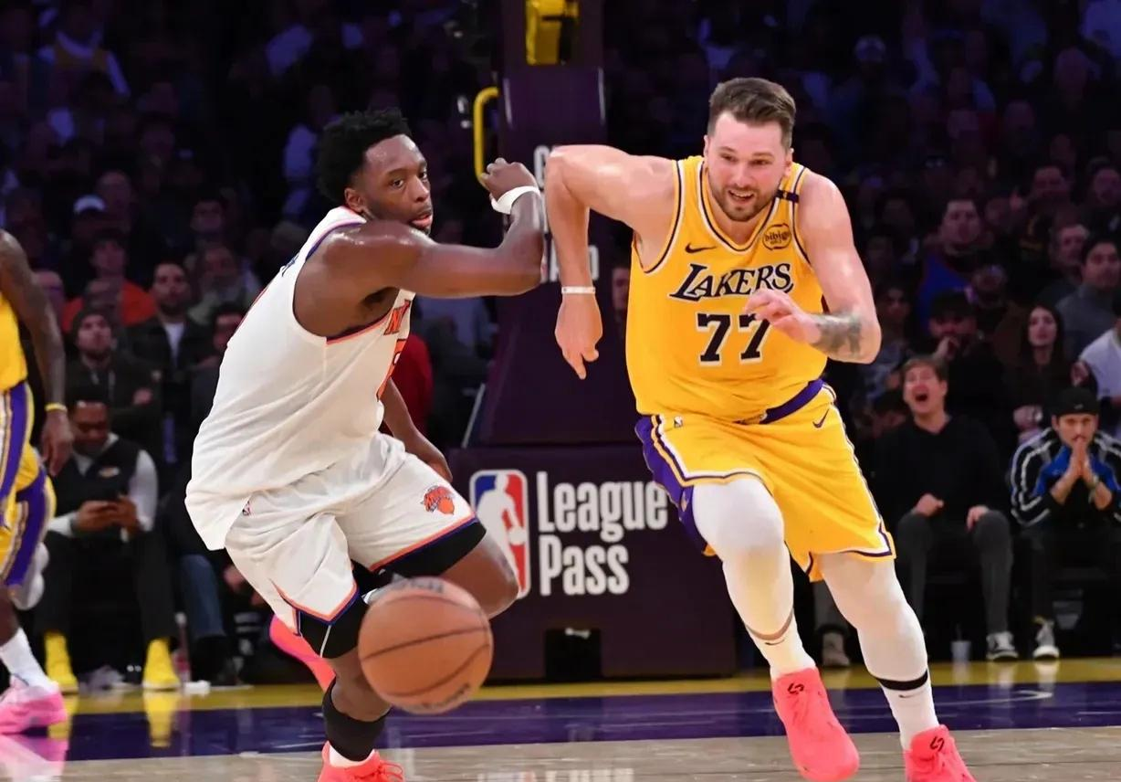 三亿体育体育直播-湖人客场惊险取胜爵士，继续保持势头的简单介绍