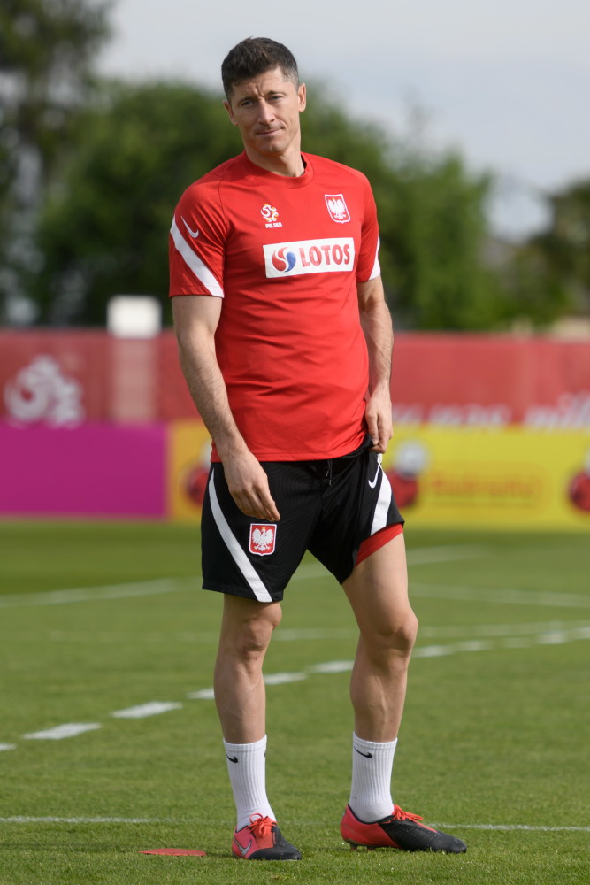 波兰后卫状态出色备战洲际足球争霸的简单介绍 波兰后卫状态出色备战洲际足球争霸的简单介绍