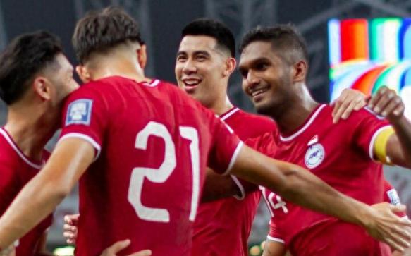 包含佛罗伦萨主将受伤缺席，球队遭遇新难题的词条