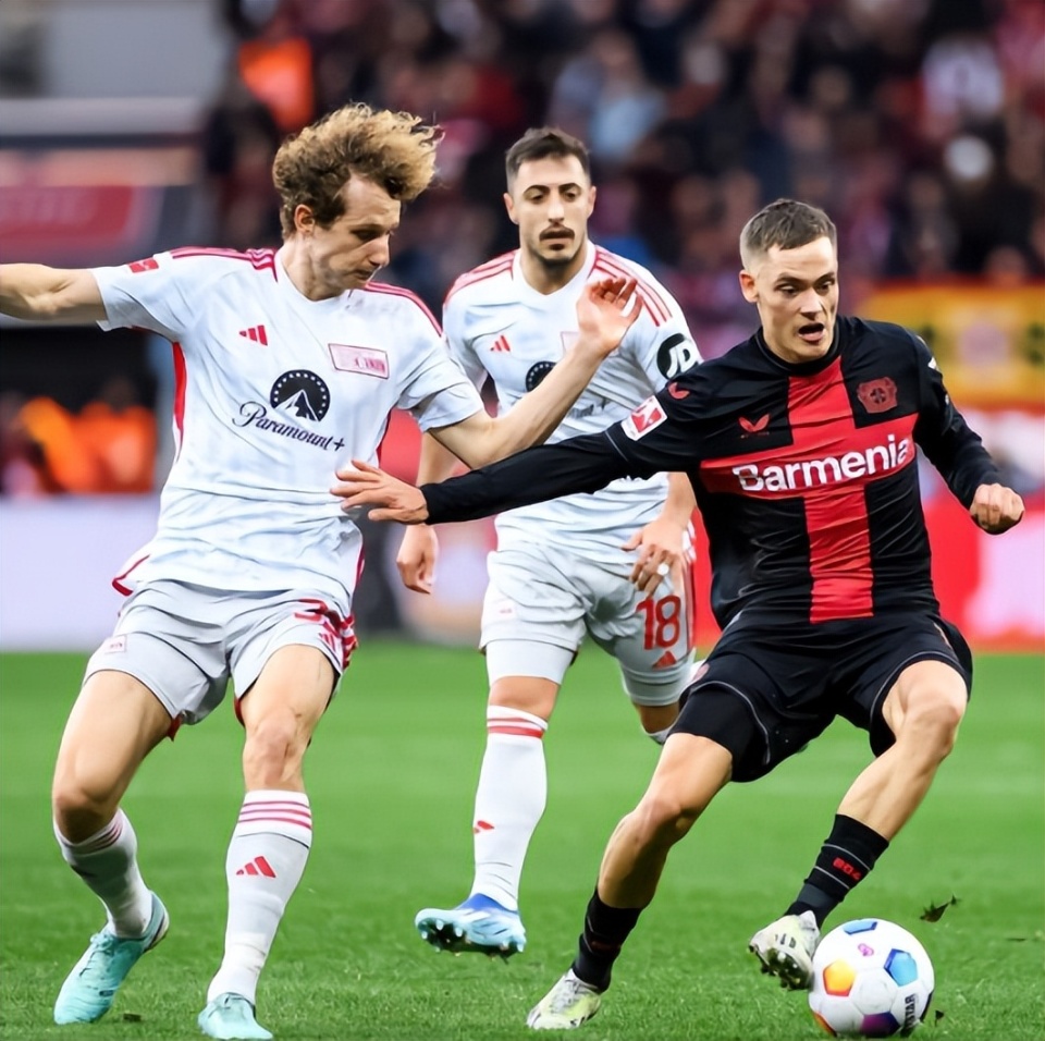 三亿体育体育登录入口-斯图加特客场输球，主帅面临下课危机的简单介绍