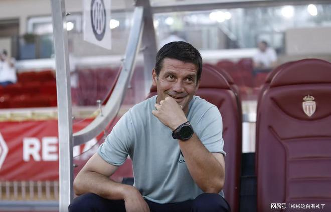 关于摩纳哥队主教练透露本场胜利的关键战术和策略的信息