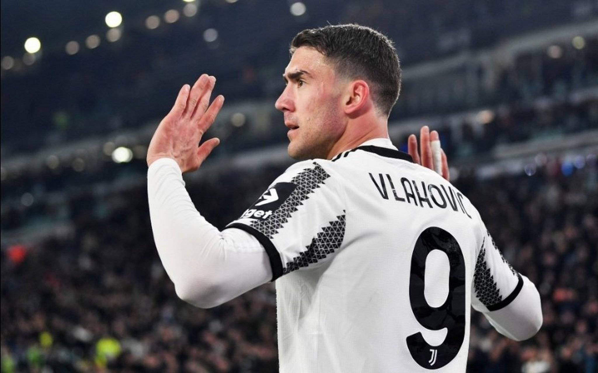 三亿体育体育网页版入口-尤文图斯摘星夺冠，AC米兰苦尝败果的简单介绍