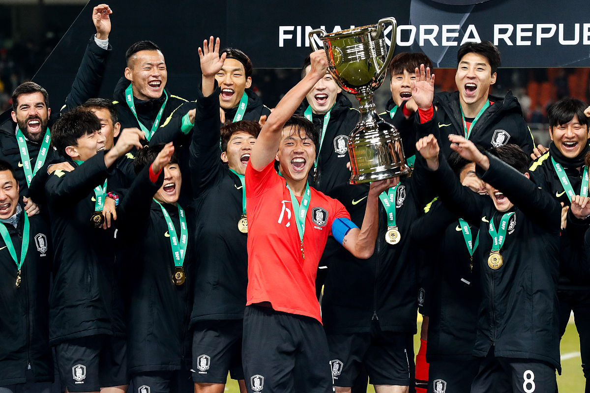 三亿体育体育娱乐-韩国选手表现出色，蝉联冠军