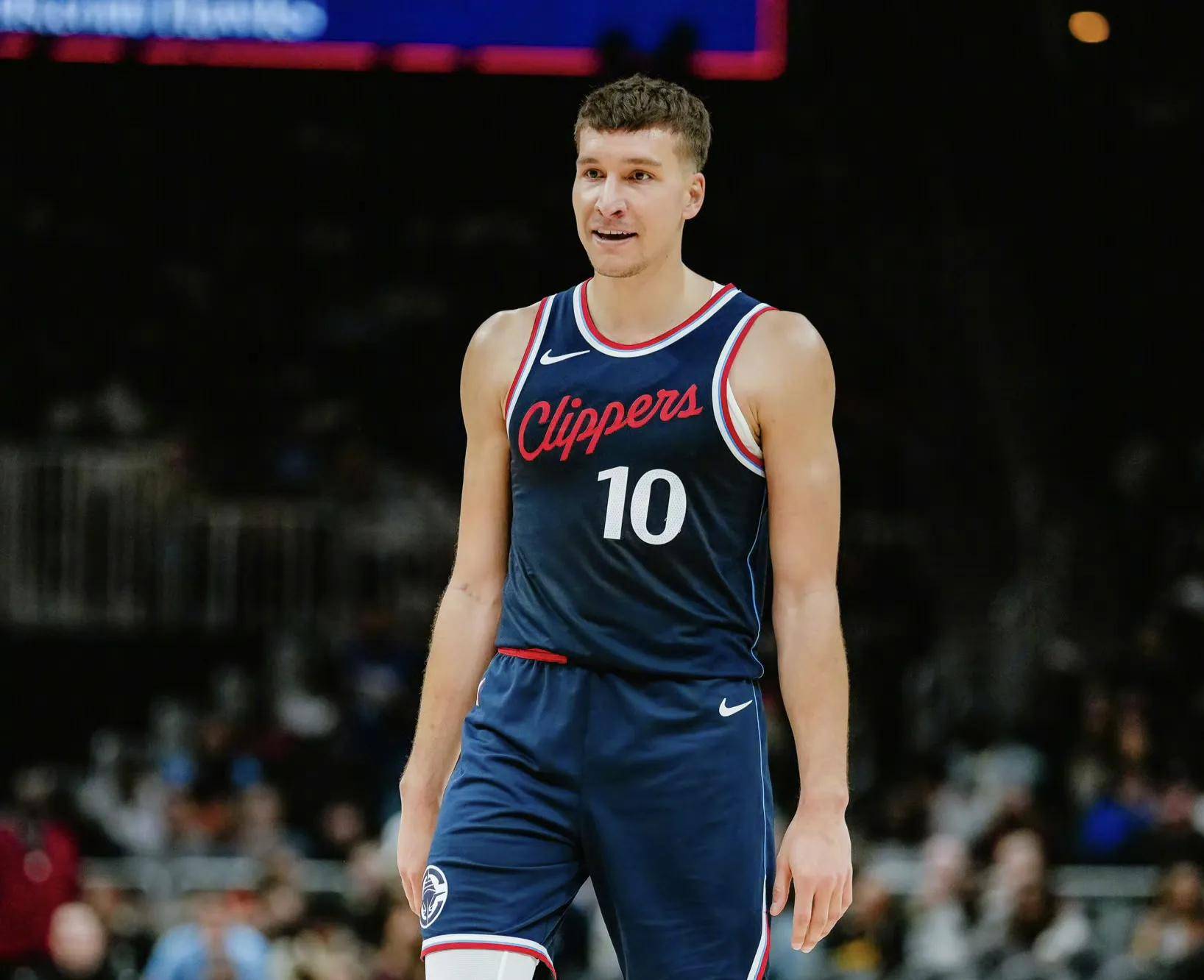 三亿体育体育培训-赛季首胜！乔治出战砍28分，快船胜老鹰的简单介绍