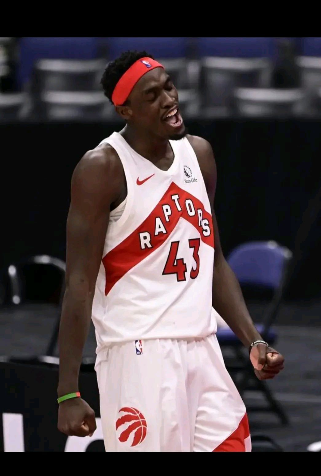 猛龙横扫篮网，东区霸主！