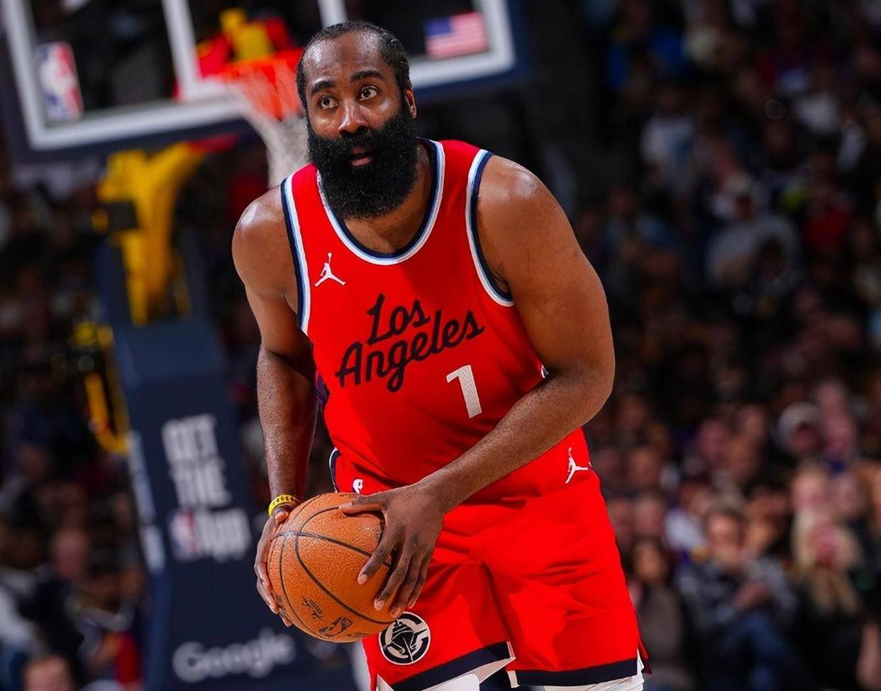 三亿体育体育课程-快船客场绝杀掘金，取得胜利的简单介绍