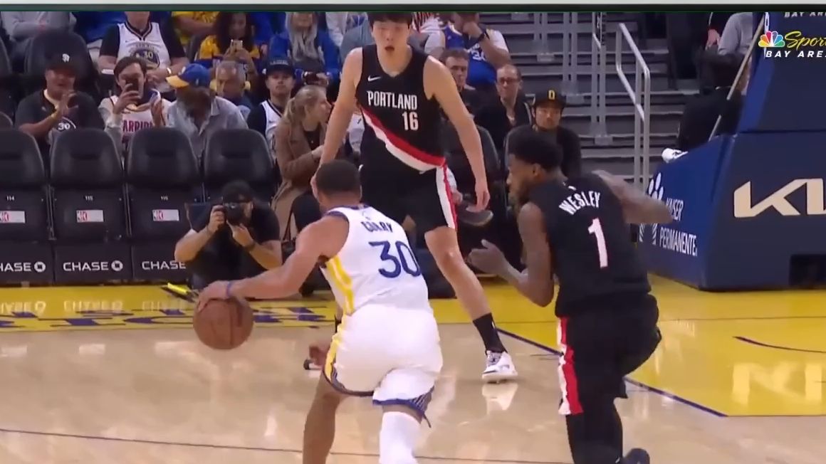 包含五高热舞劫后库里遭虐！秒全方位詹姆斯赏金赛的词条