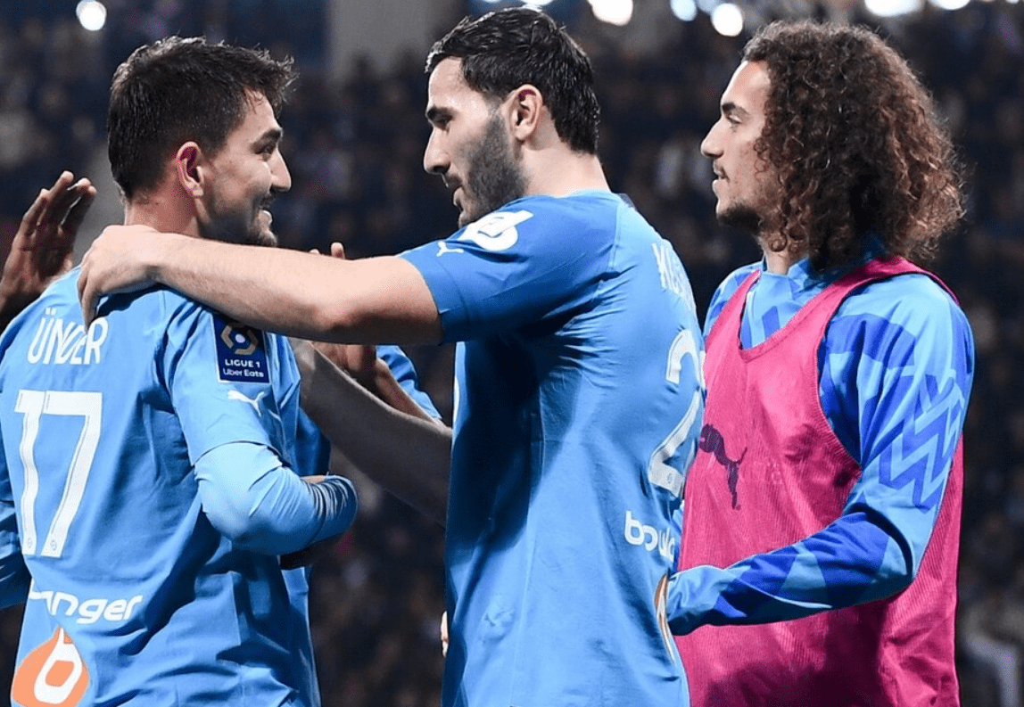 巴黎逆袭成功，小组晋级形势可期的简单介绍