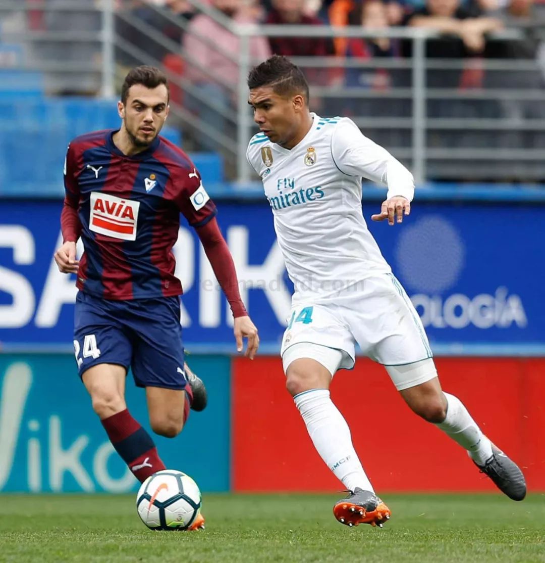 三亿体育体育官方-埃瓦尔客场大胜，连胜保持不败的简单介绍